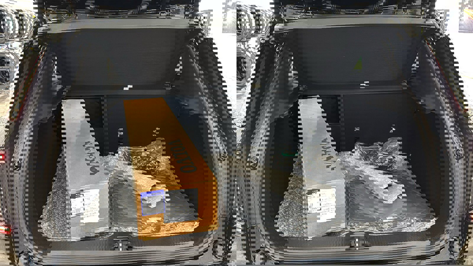 New 2026 Volvo EX30 Cross Country Ultra image 28