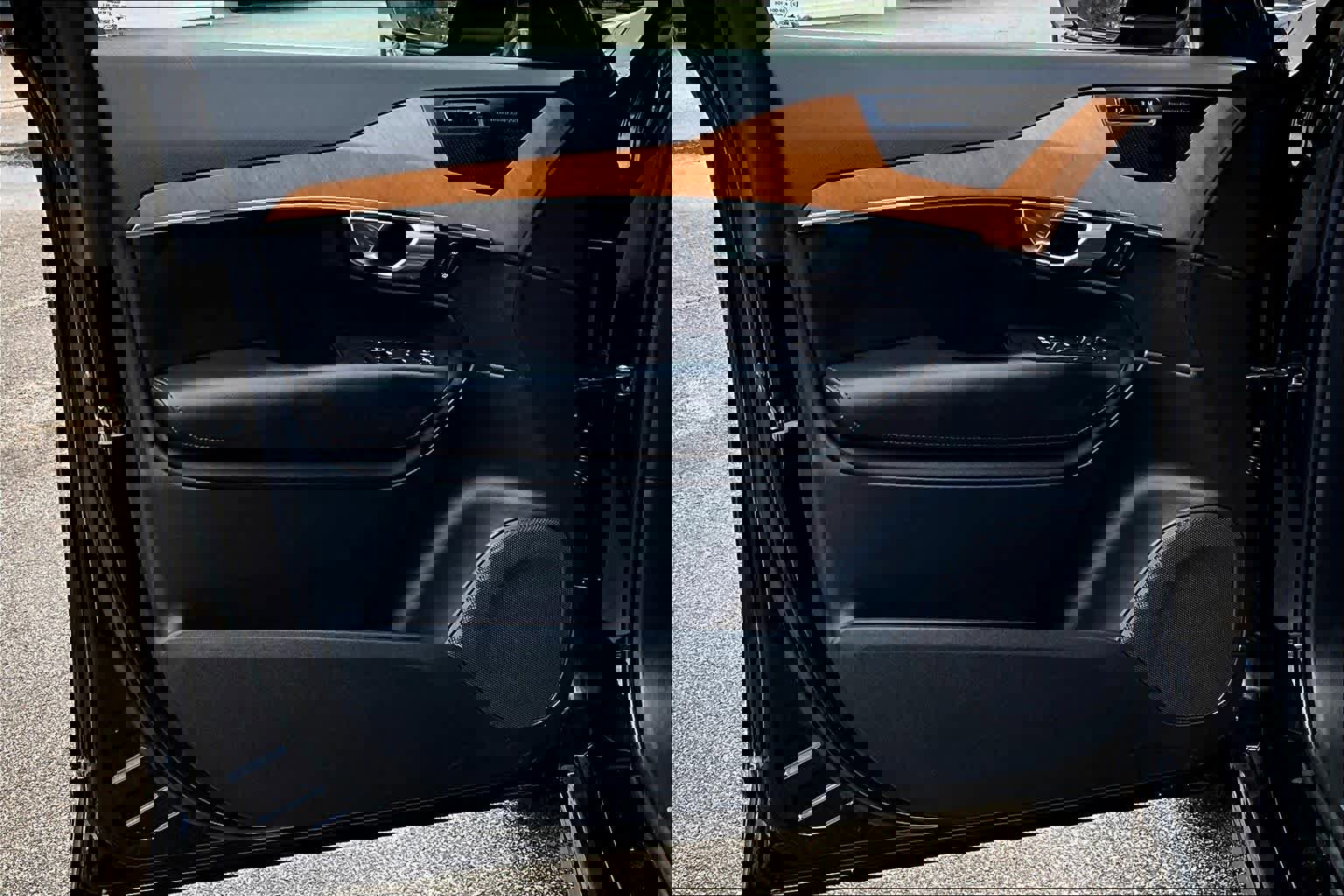 Used 2023 Volvo XC90 B6 Plus w/ Protection Package Premier image 21