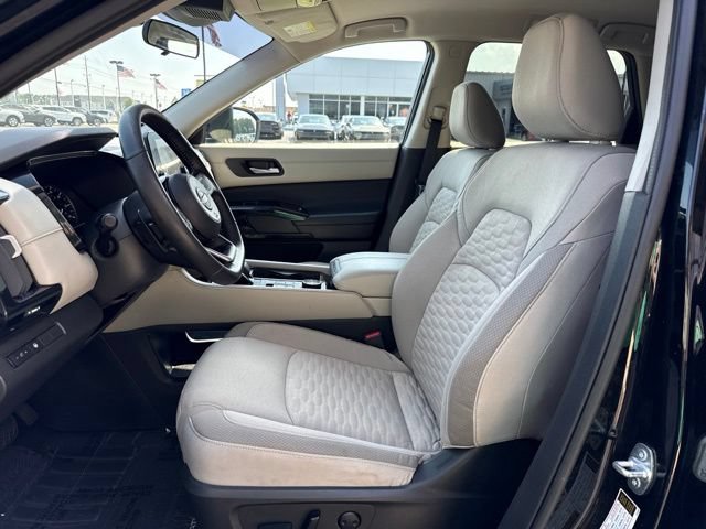 Used 2022 Nissan Pathfinder SV AWD/4WD image 6
