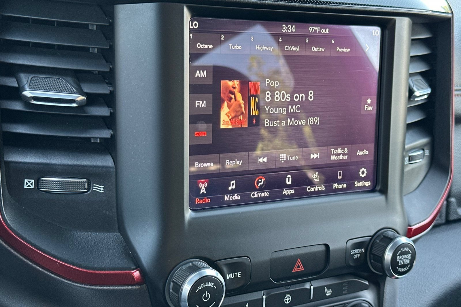 Used 2019 RAM 1500 Rebel w/ Rebel Level 2 Equipment Group AWD/4WD image 19