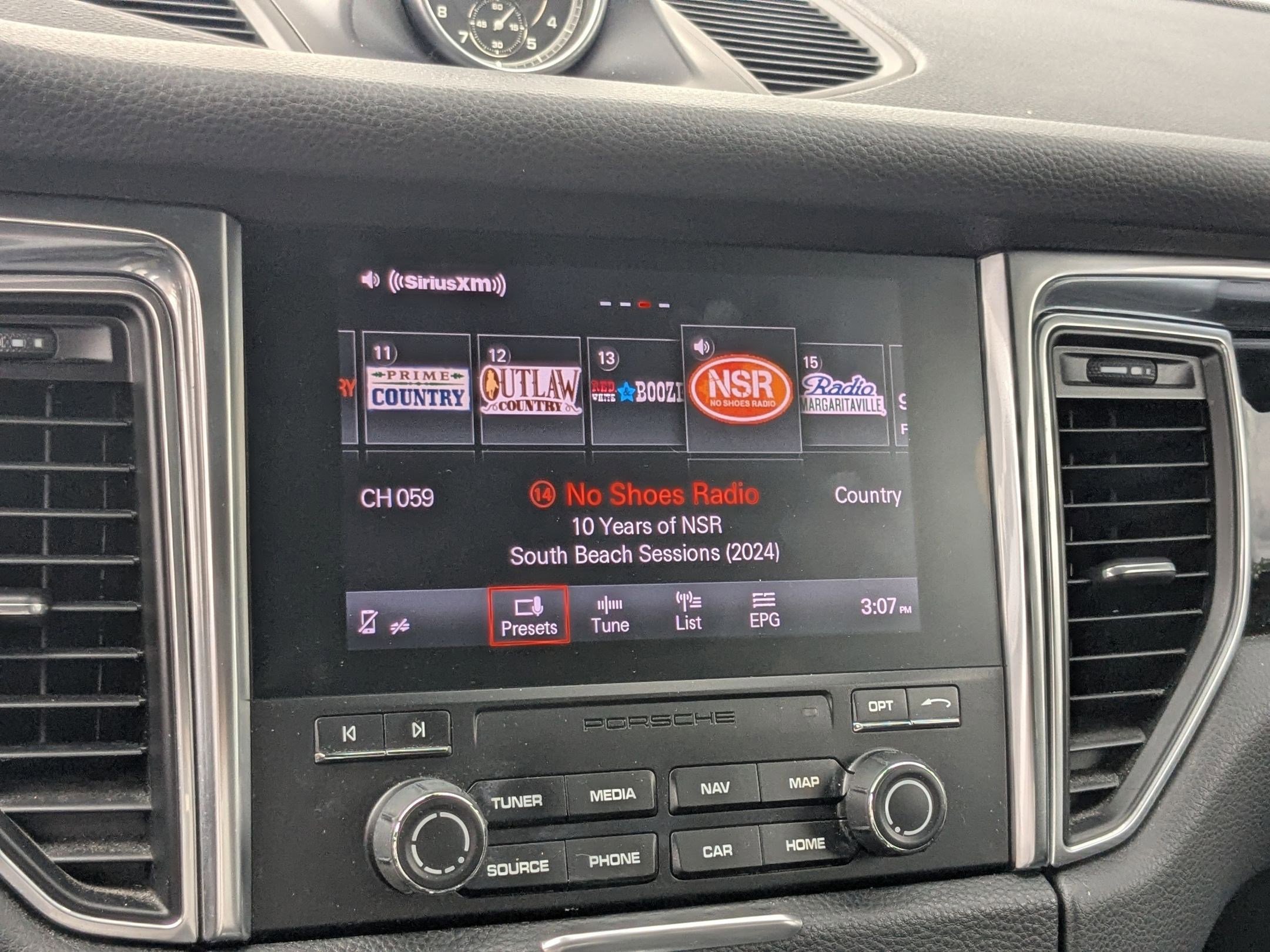 Used 2017 Porsche Macan S AWD/4WD image 15