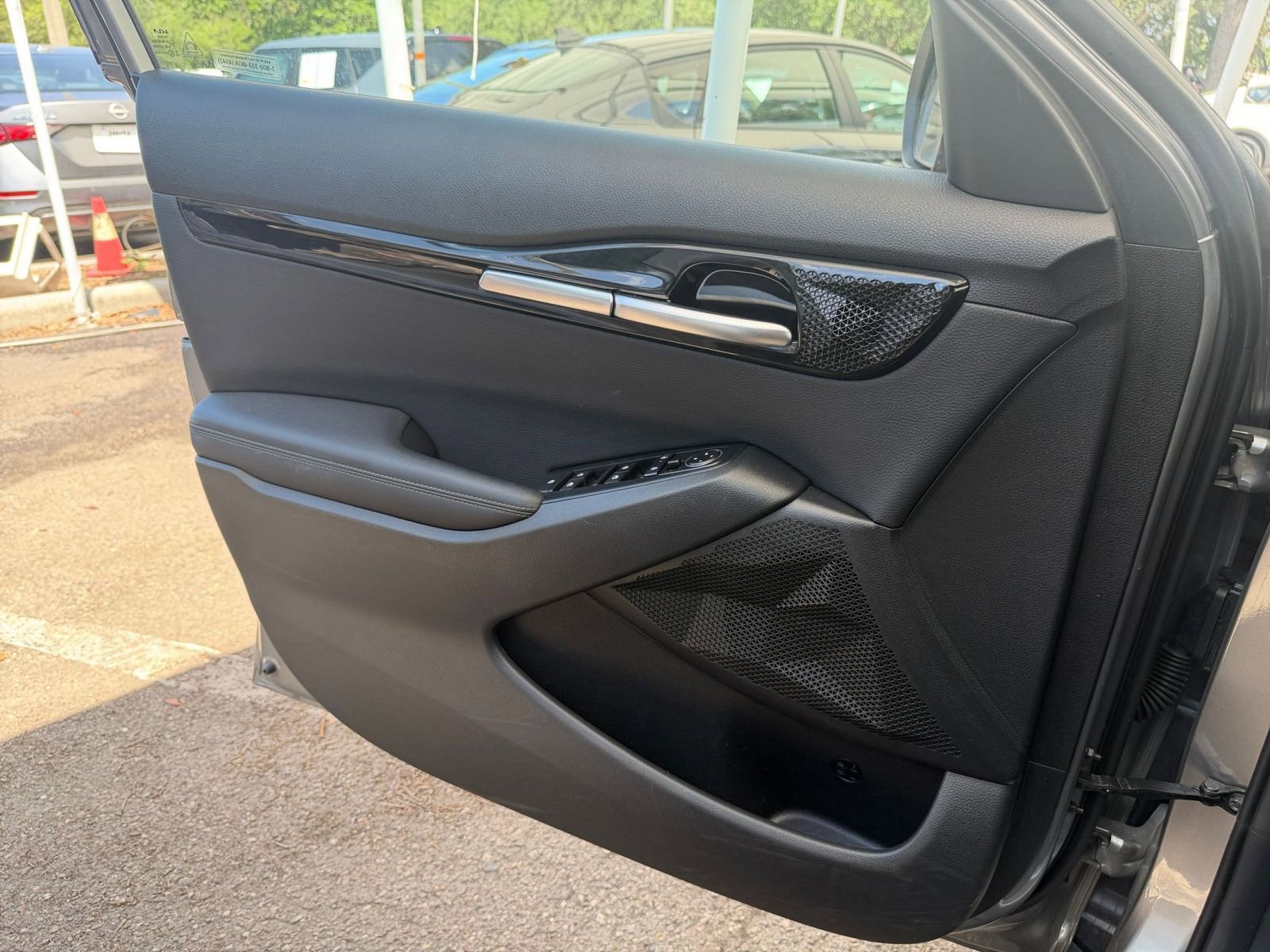 Used 2025 Kia Seltos S FWD image 18