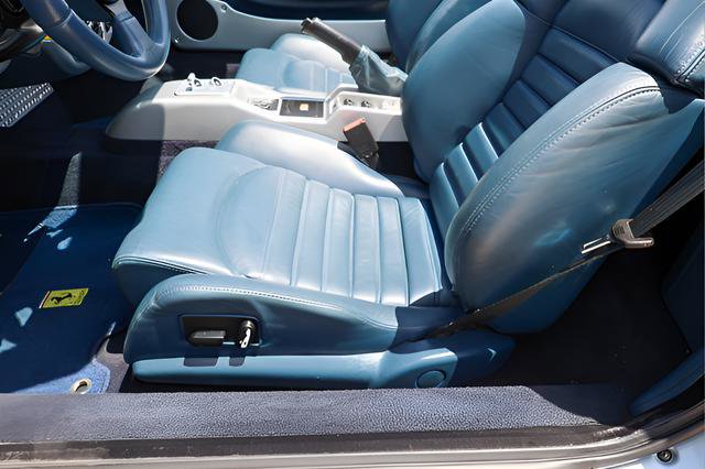 Used 2005 Ferrari 360 Spider image 32