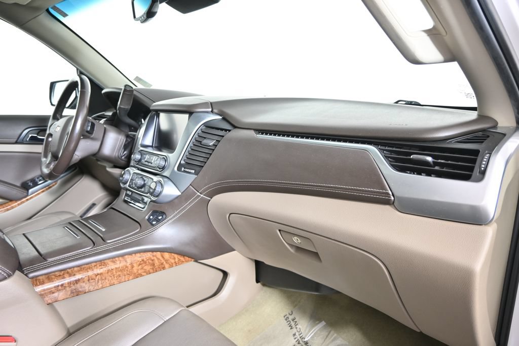 Used 2019 Chevrolet Tahoe Premier AWD/4WD image 14