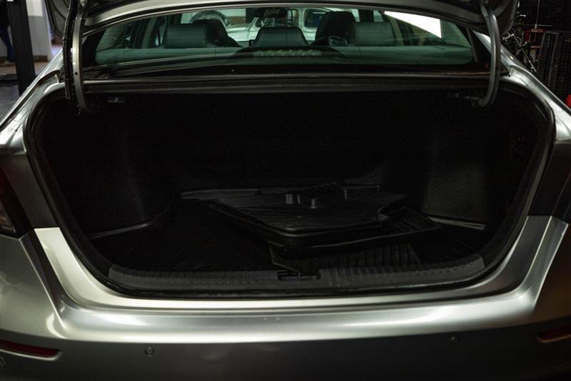 Used 2023 Honda Accord Touring image 7