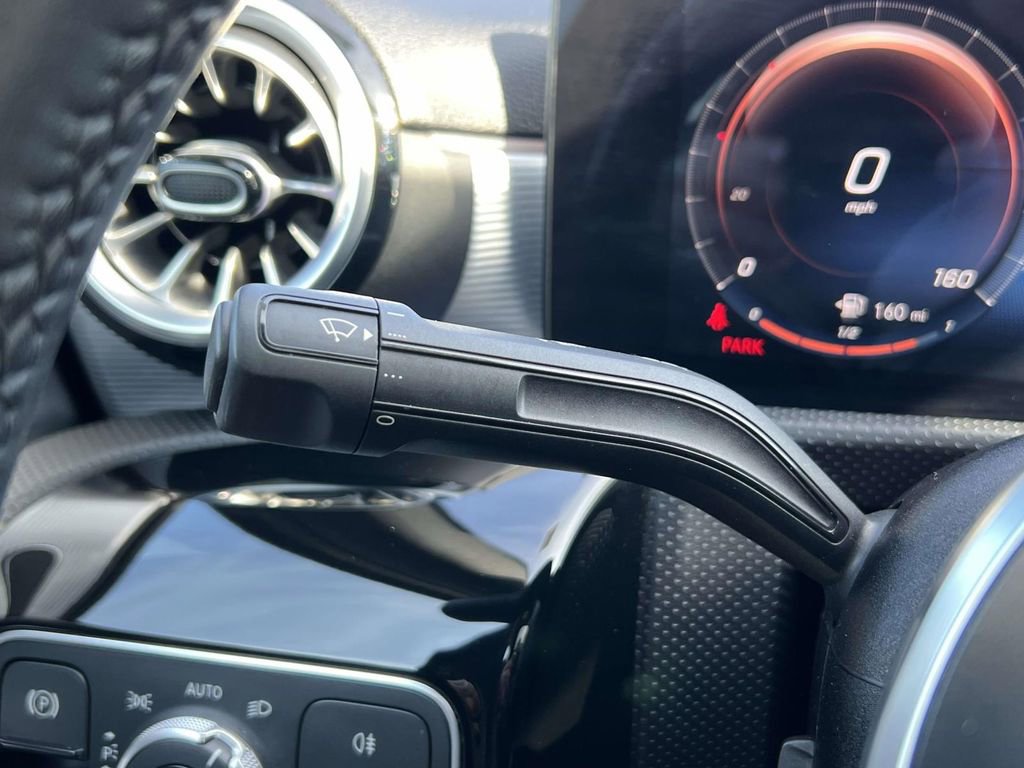 Used 2022 Mercedes-Benz A 220 4MATIC image 24