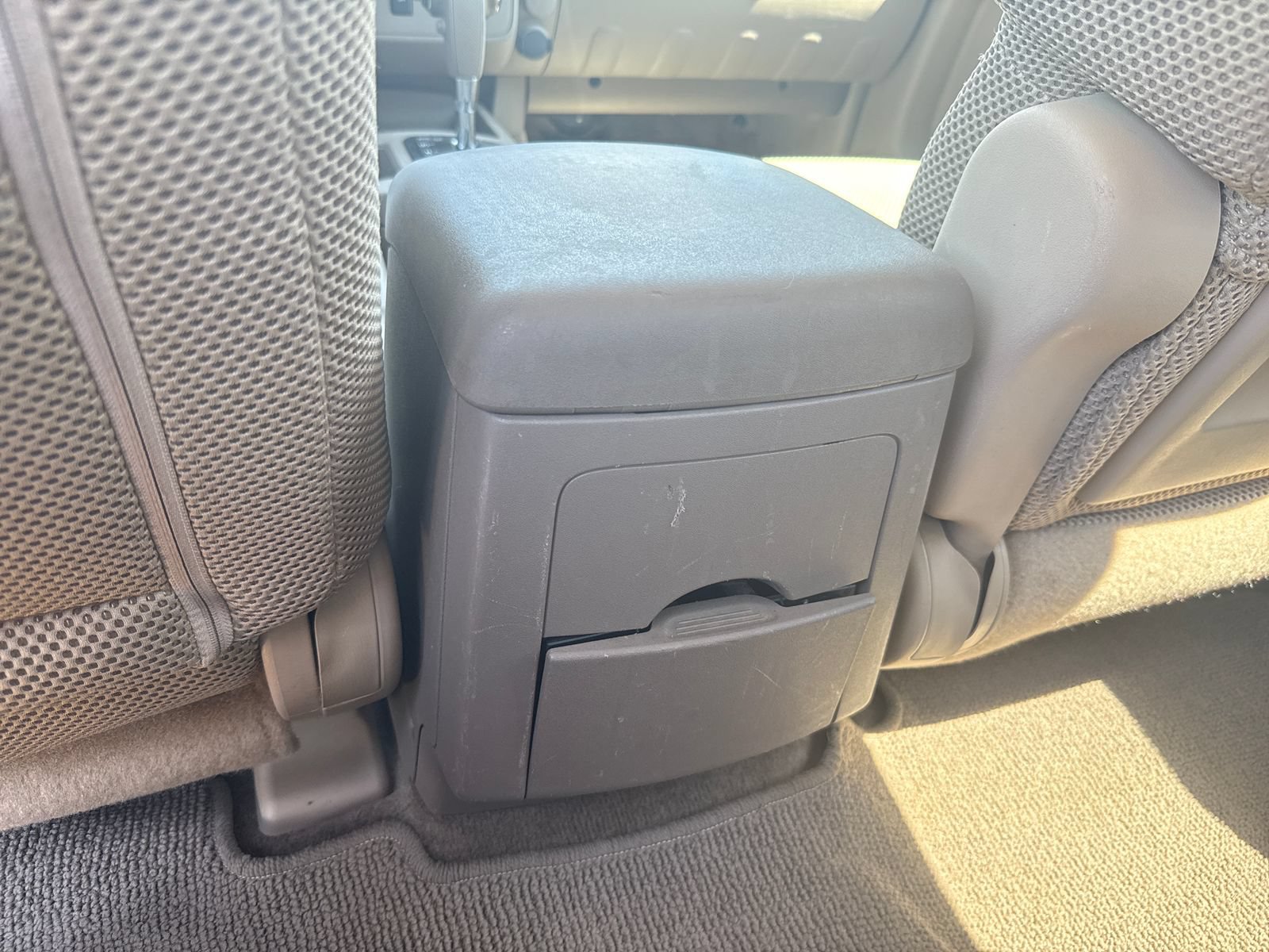 Used 2011 Nissan Frontier SV AWD/4WD image 11