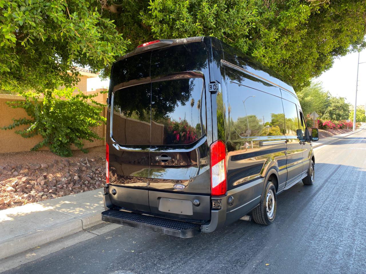 Used 2020 Ford Transit 250 148 High Roof Extended w/ Load Area Protection Package RWD image 8