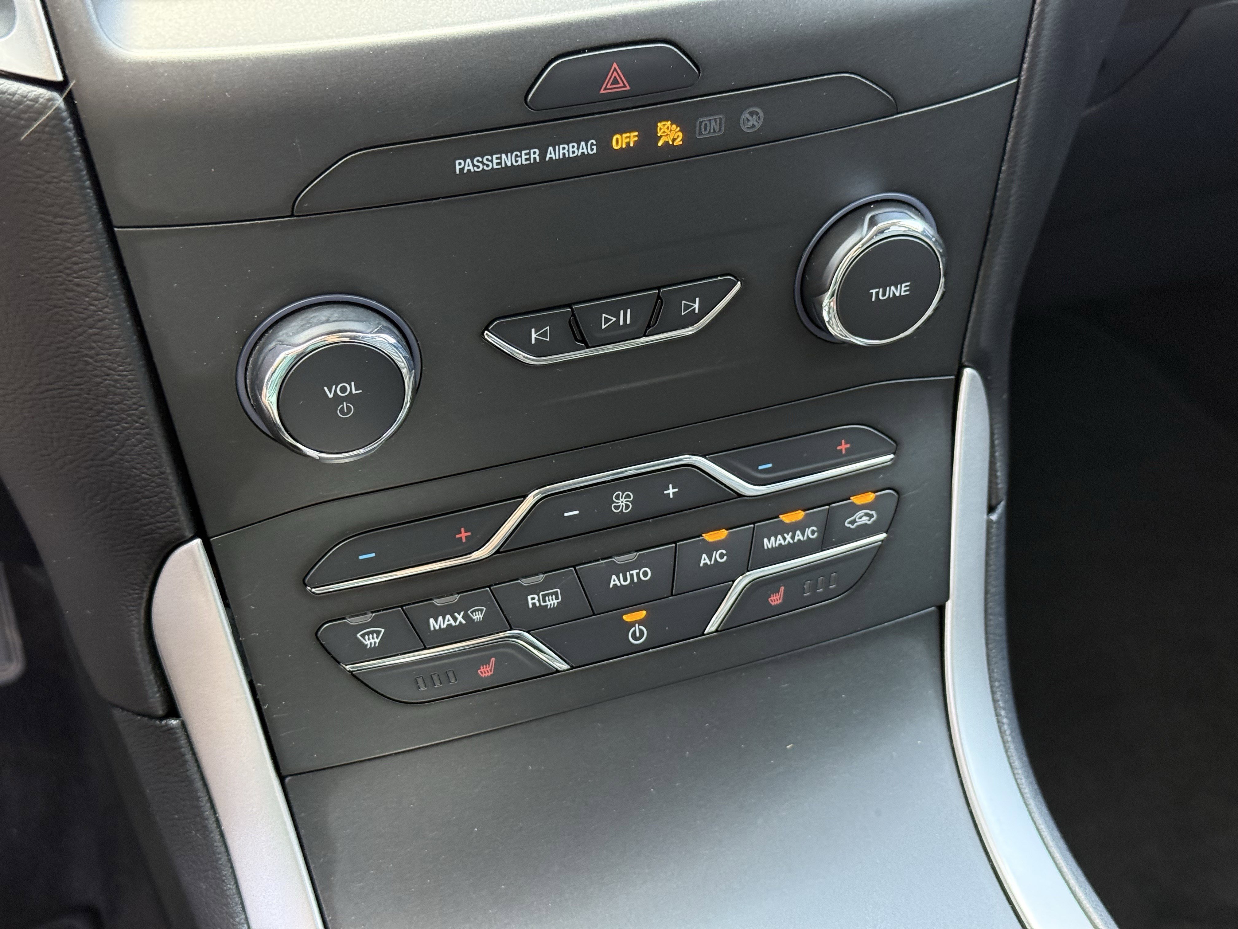 Used 2020 Ford Edge SEL w/ Convenience Package image 22