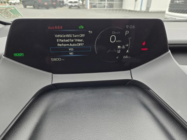 Used 2025 Toyota Prius LE FWD image 22
