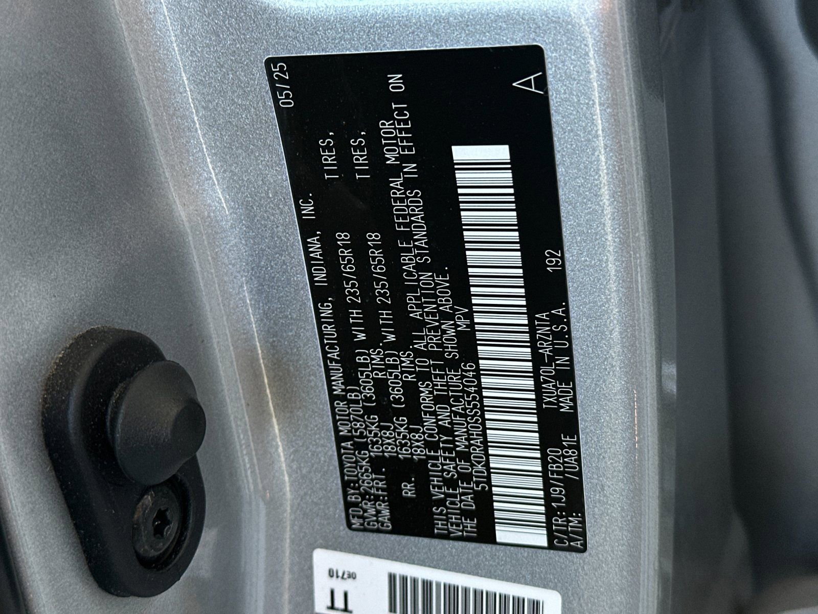 Used 2025 Toyota Highlander LE image 28