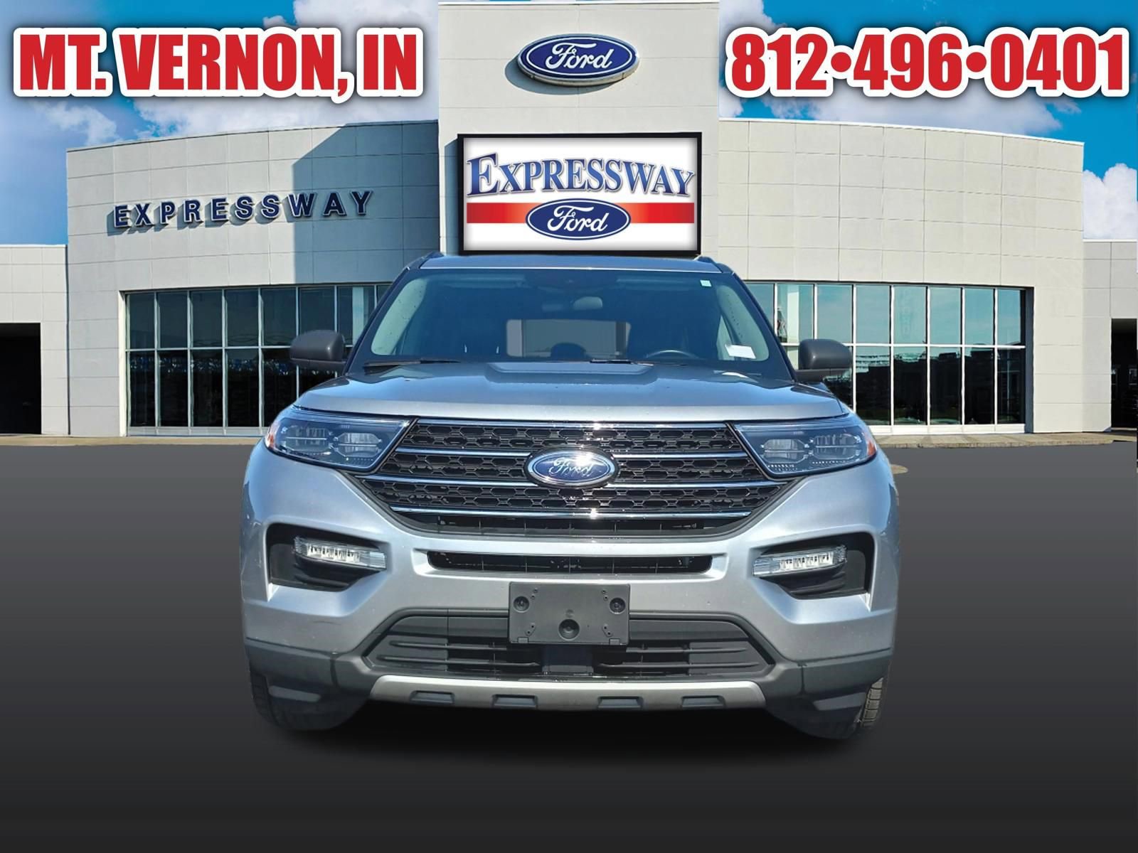 Used 2023 Ford Explorer XLT w/ Equipment Group 202A AWD/4WD image 4