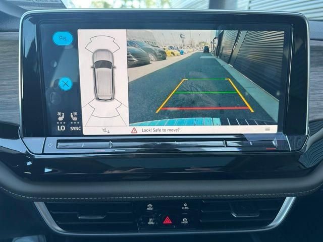 New 2025 Volkswagen Atlas SEL image 22