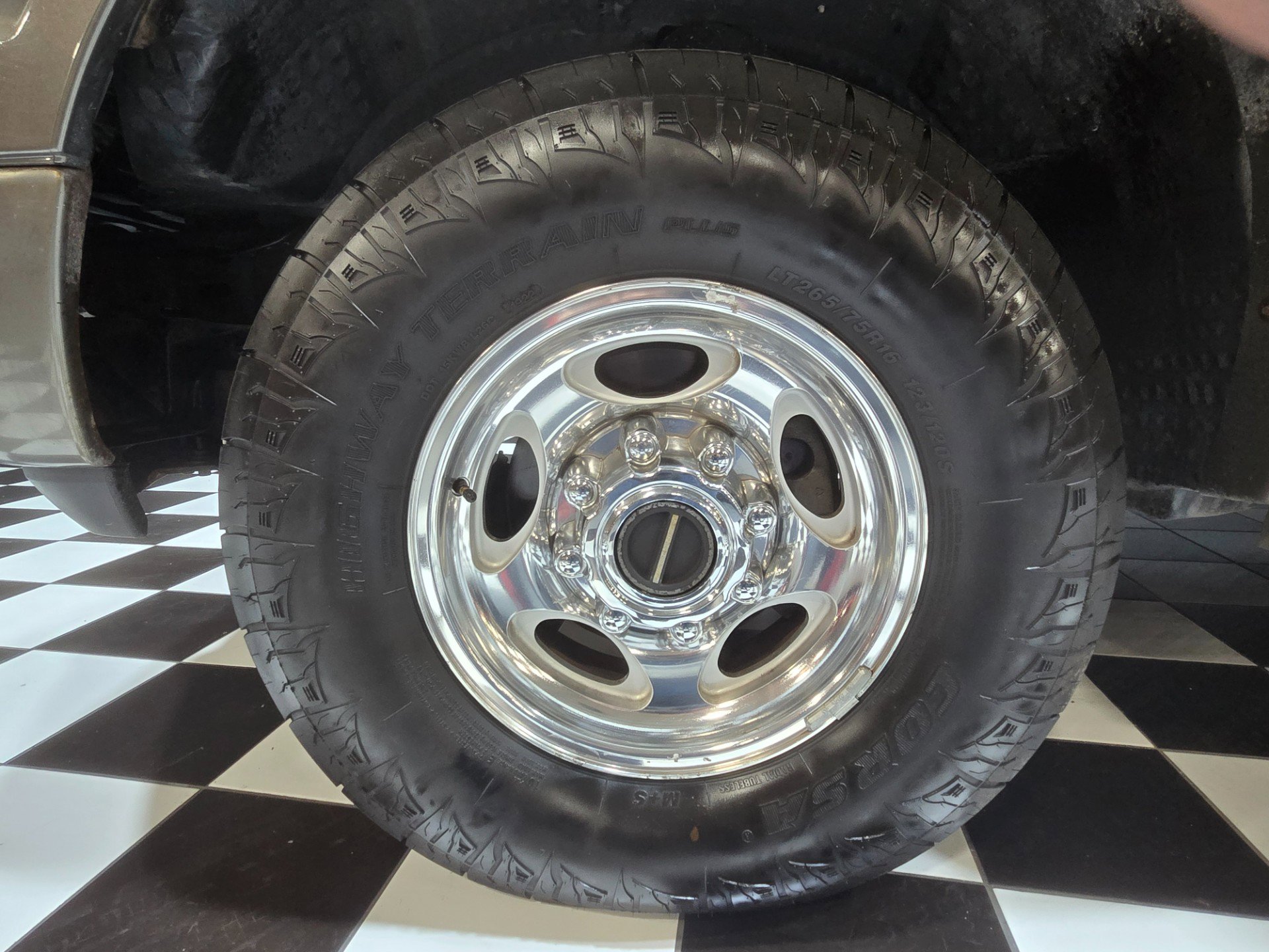 Used 2005 Ford Excursion Limited image 18