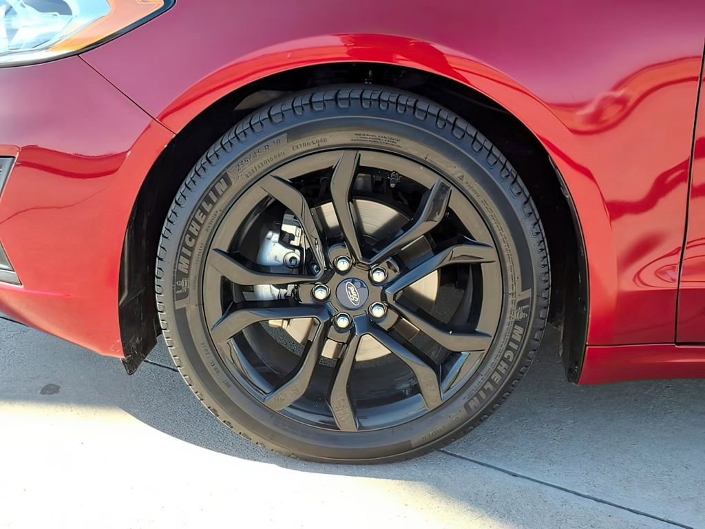 Used 2020 Ford Fusion SE w/ Equipment Group 151A FWD image 22