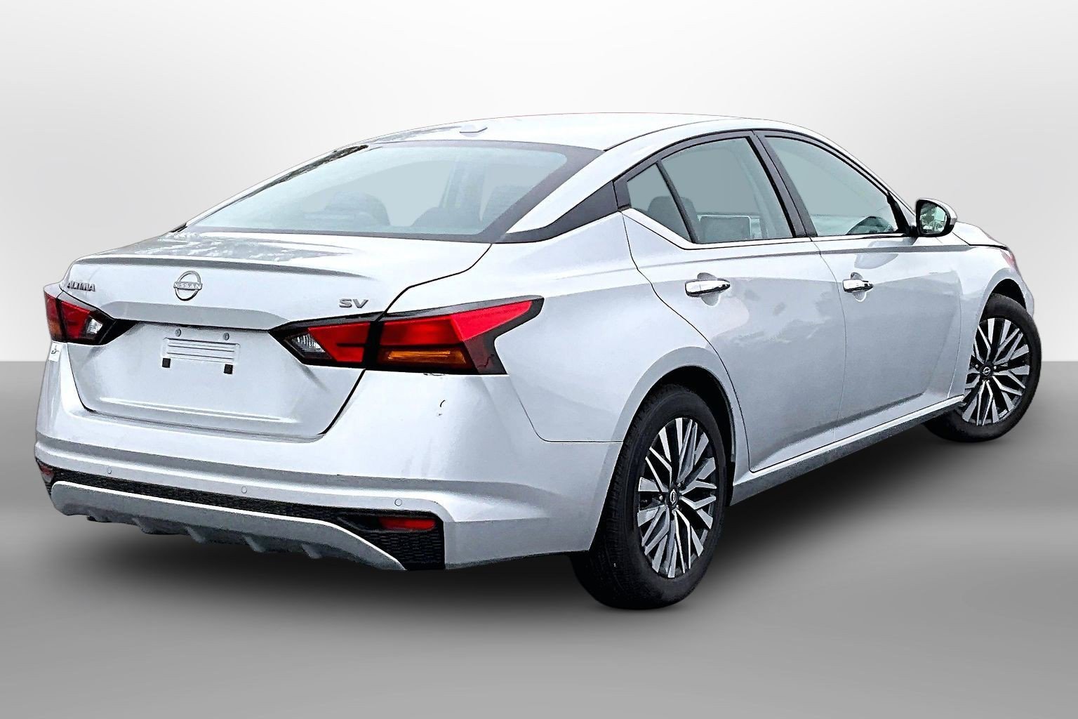 Used 2023 Nissan Altima 2.5 SV FWD image 11