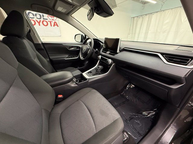 Certified 2025 Toyota RAV4 XLE AWD/4WD image 9
