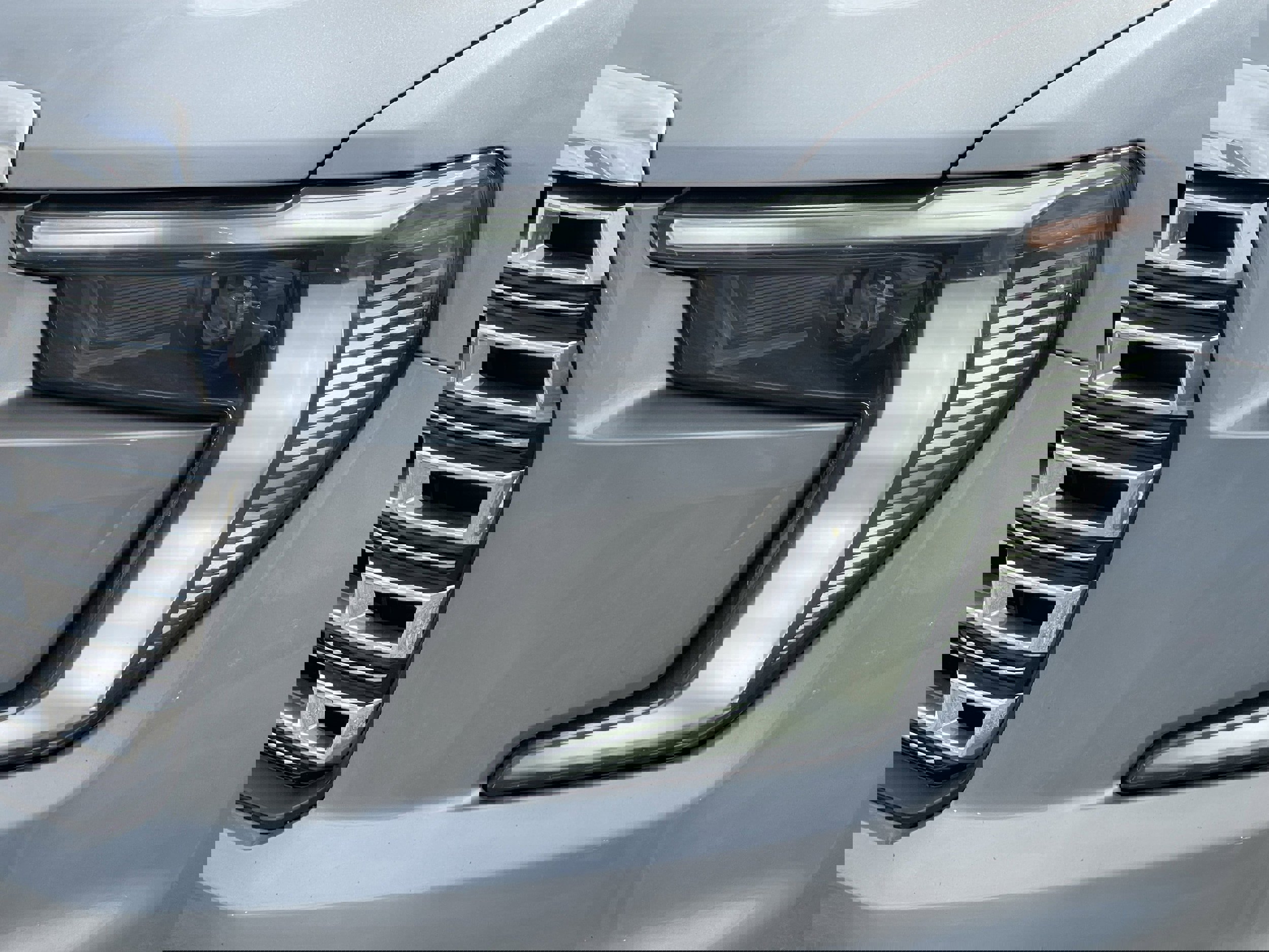 Certified 2025 GMC Acadia Denali w/ Super Cruise Package image 8