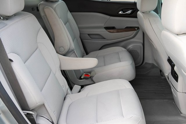 Used 2023 GMC Acadia SLE w/ Driver Convenience Package image 20