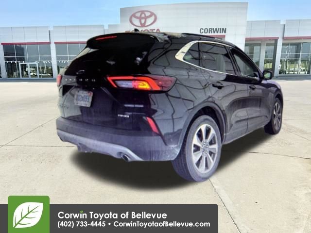 Used 2023 Ford Escape Platinum w/ Premium Technology Package image 7