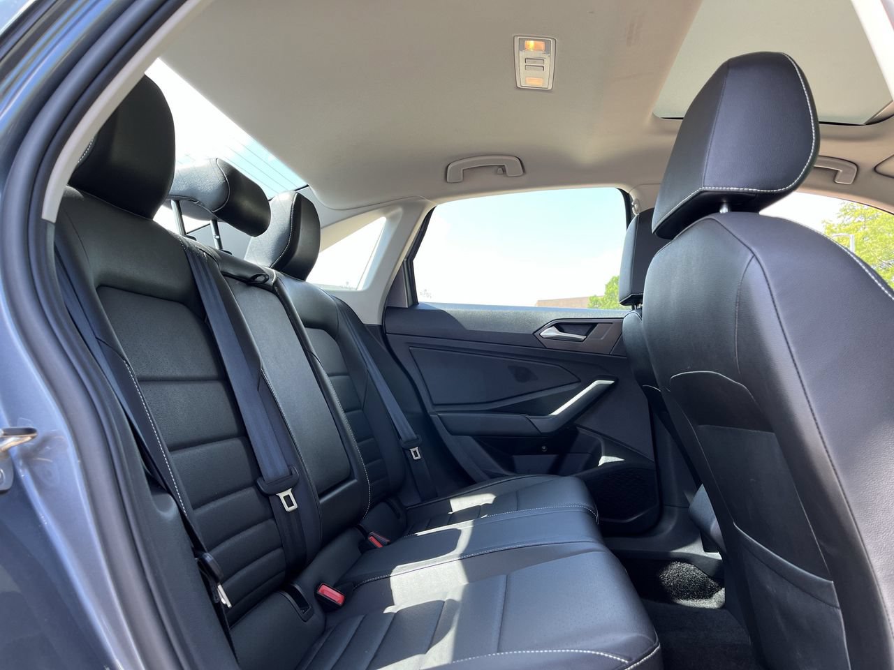Used 2024 Volkswagen Jetta SE FWD image 27