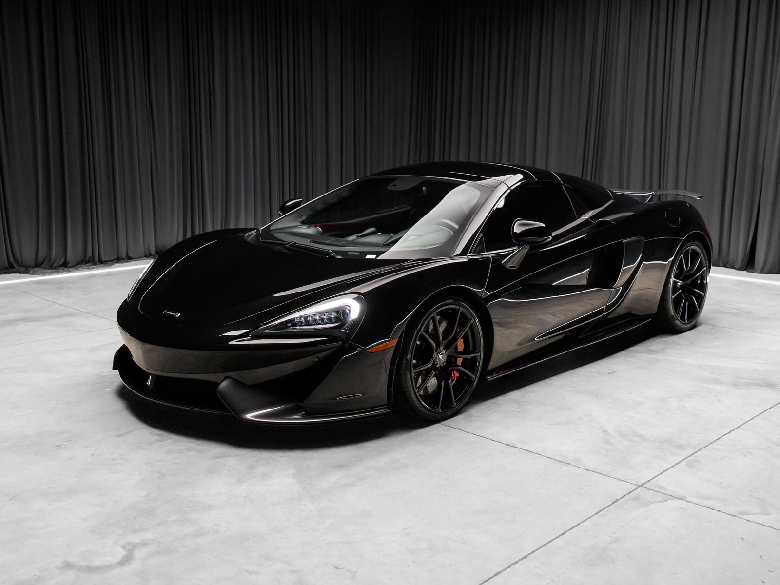 Used 2019 McLaren 570S Spider RWD image 40