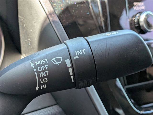 Used 2023 Toyota Camry SE image 11