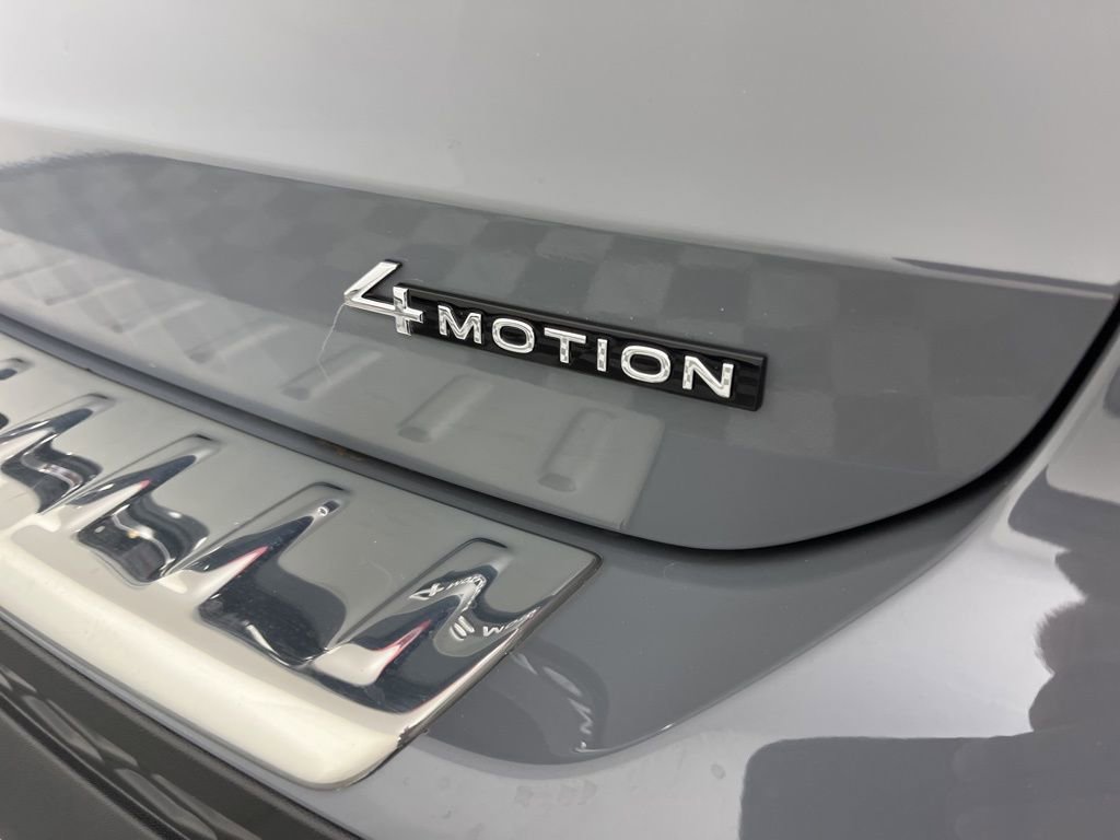 Used 2024 Volkswagen Taos SEL image 5