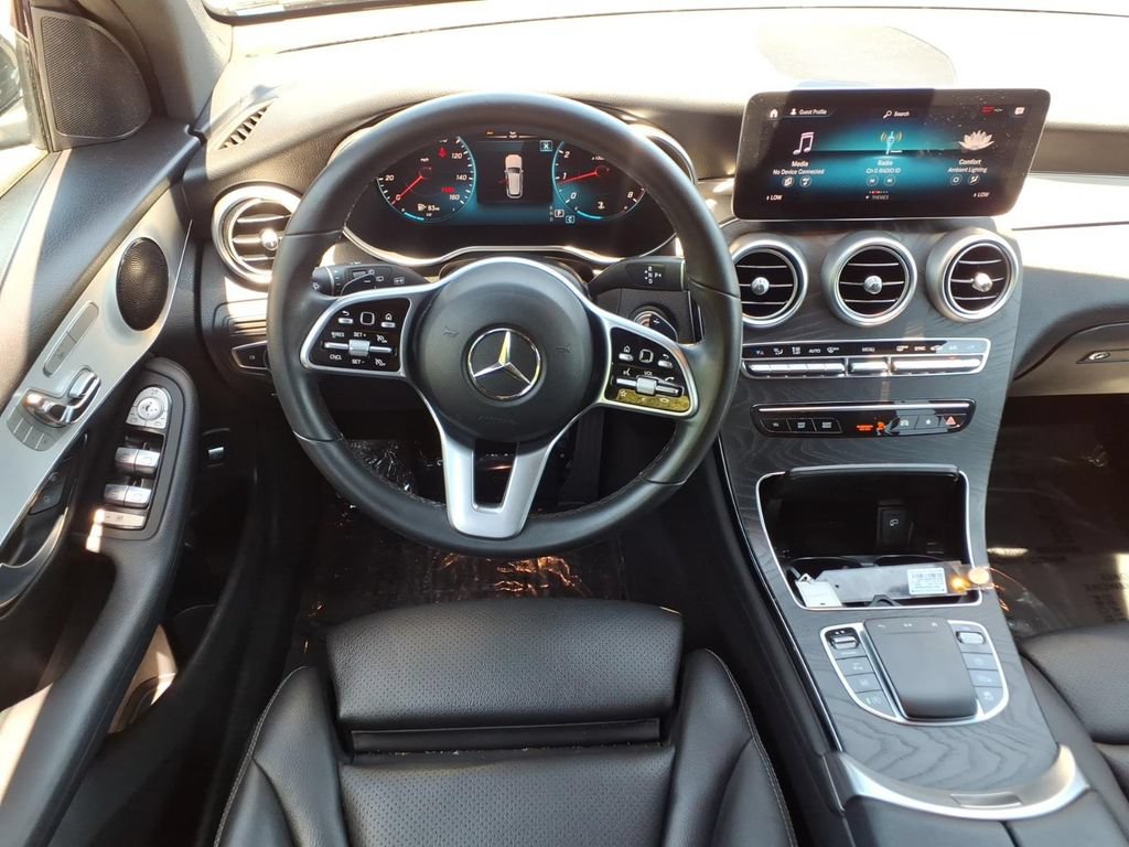 Used 2021 Mercedes-Benz GLC 300 4MATIC image 24