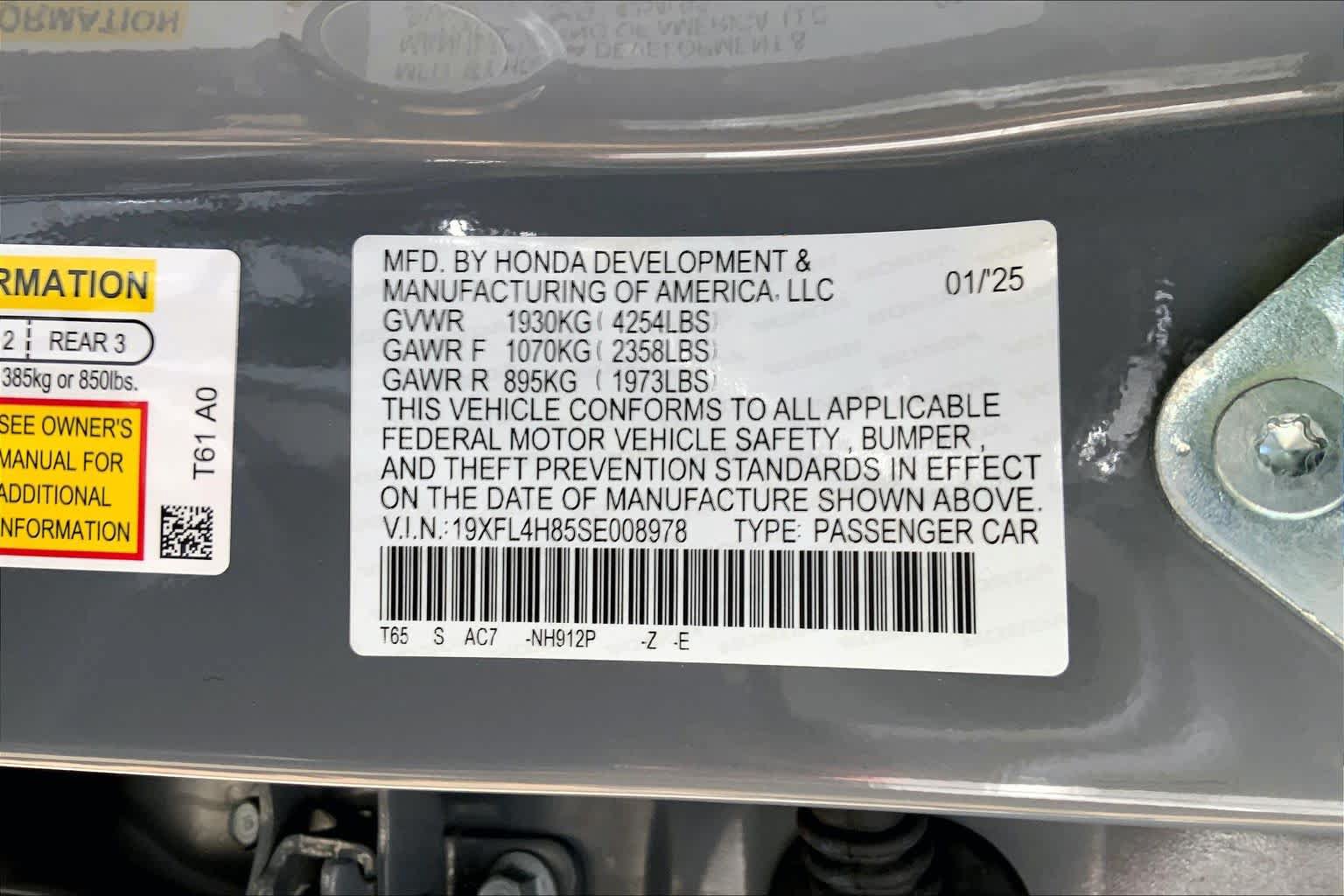 Used 2025 Honda Civic Sport image 33