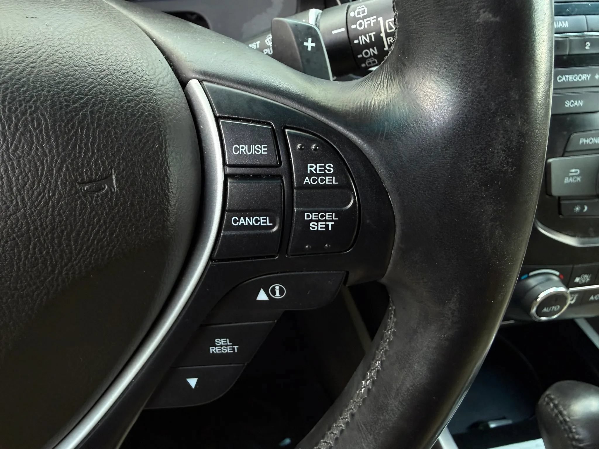 Used 2013 Acura RDX FWD image 15