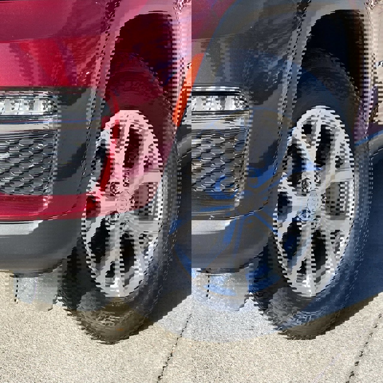 Used 2023 Jeep Grand Cherokee Limited image 8