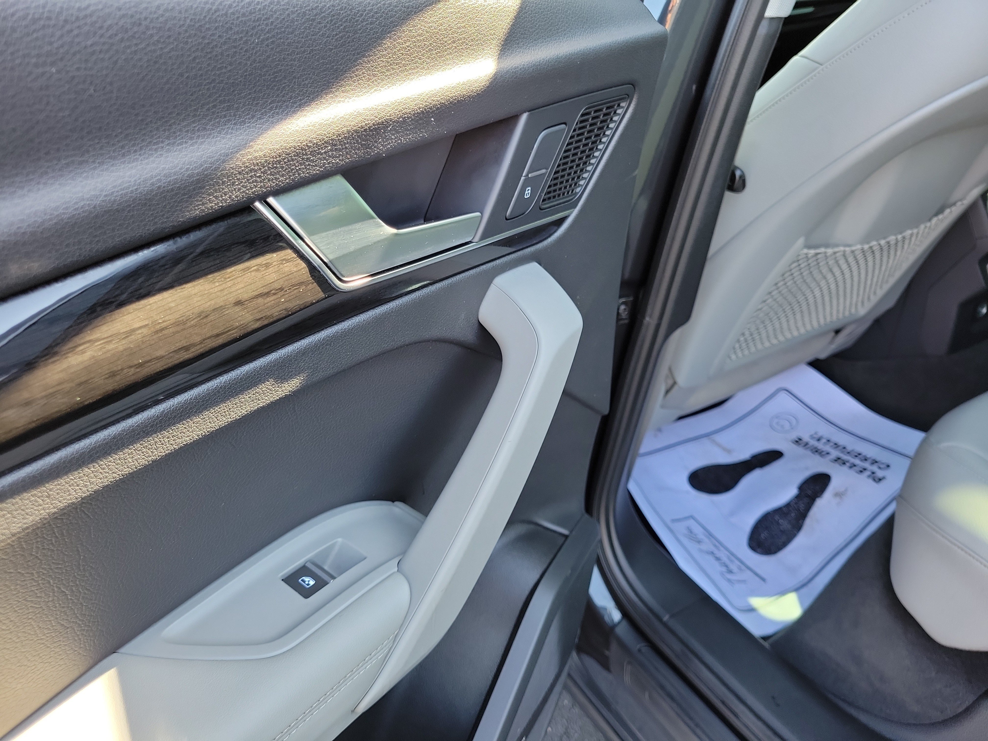 Used 2018 Audi Q5 Prestige w/ Prestige Package AWD/4WD image 13