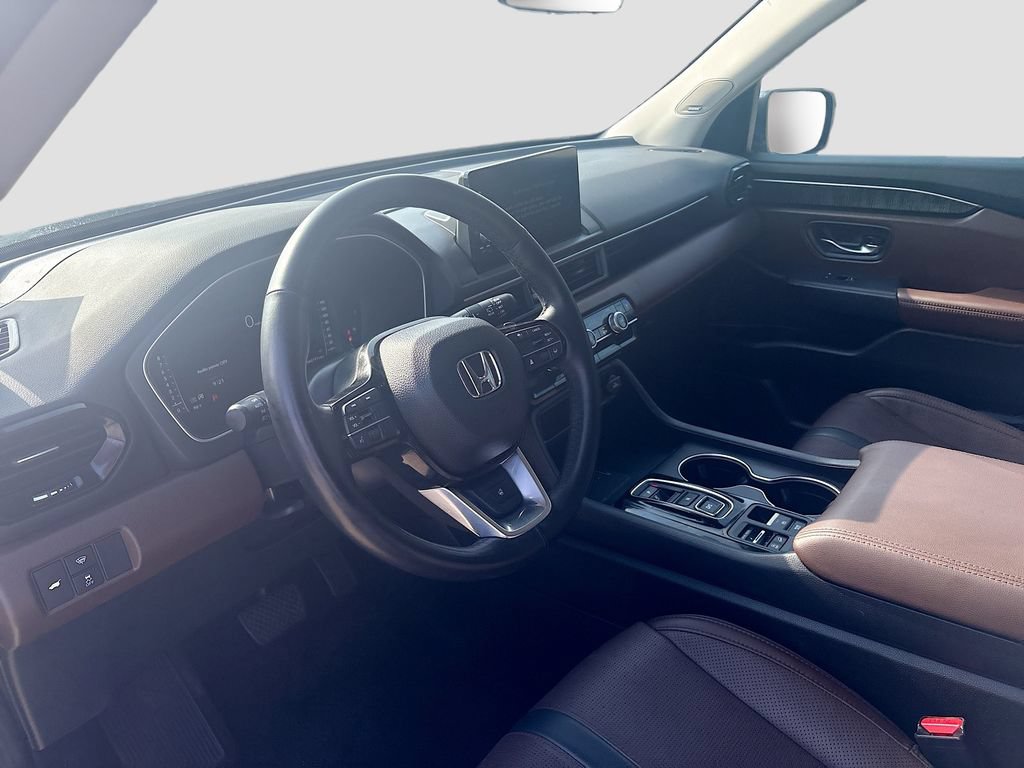 Used 2023 Honda Pilot Elite image 9