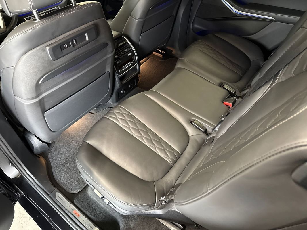 Used 2022 BMW X7 xDrive40i image 42