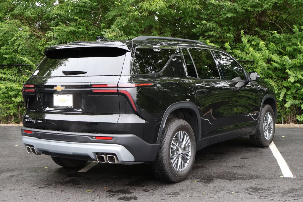 Used 2026 Chevrolet Traverse LT w/ Driver Confidence Package AWD/4WD image 9