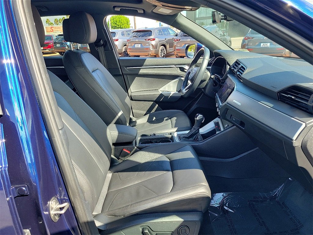 Used 2022 Audi Q3 2.0T Premium w/ Convenience Package image 16