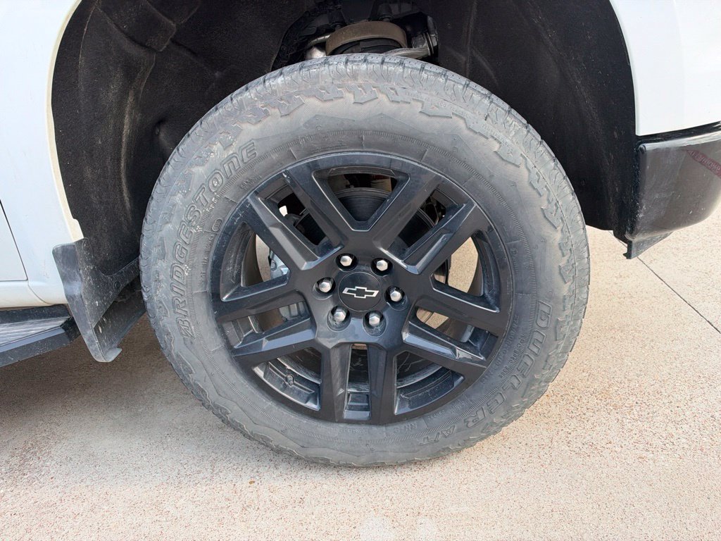 Used 2026 Chevrolet Silverado 1500 LT Trail Boss w/ Convenience Package II AWD/4WD image 2