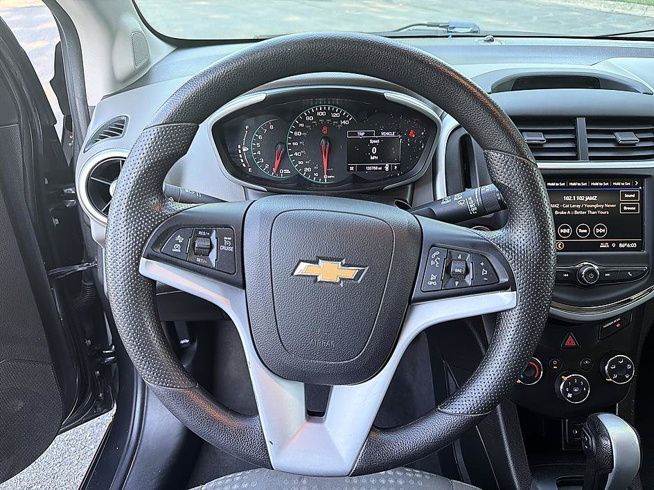 Used 2020 Chevrolet Sonic LT FWD image 9