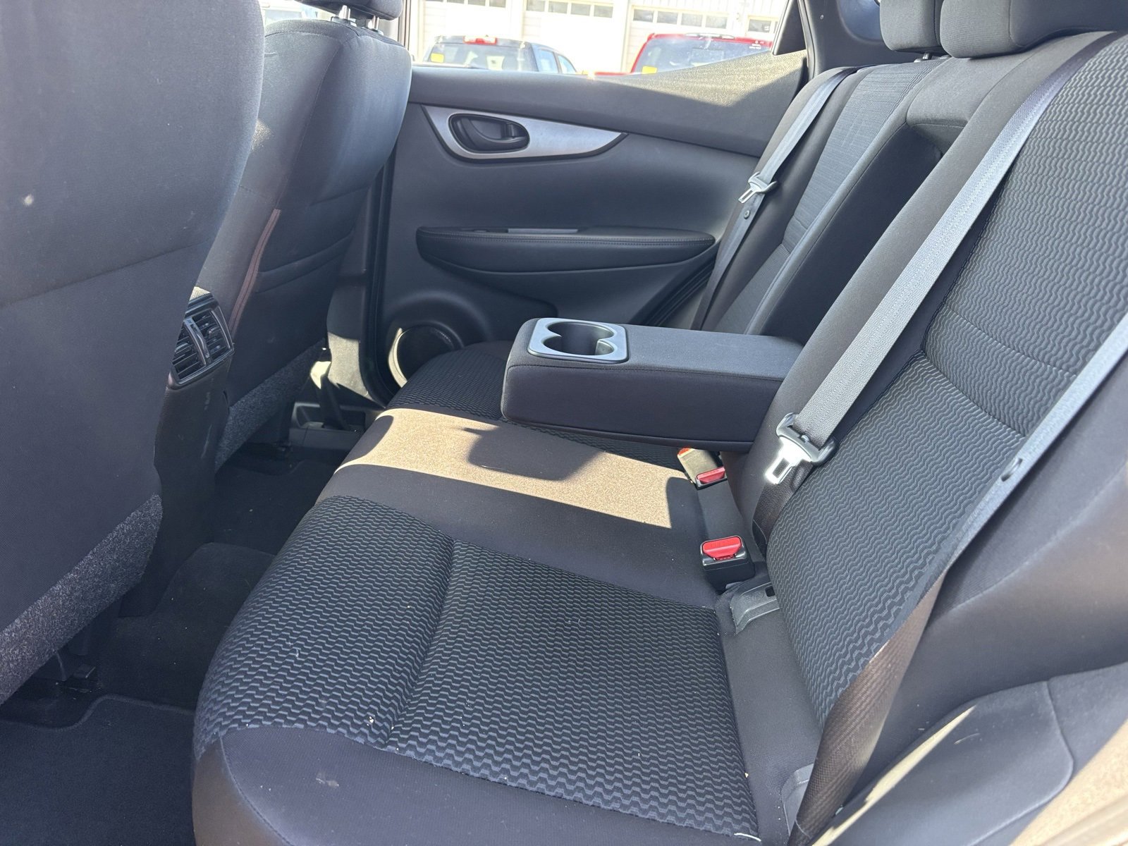 Used 2018 Nissan Rogue Sport S image 10