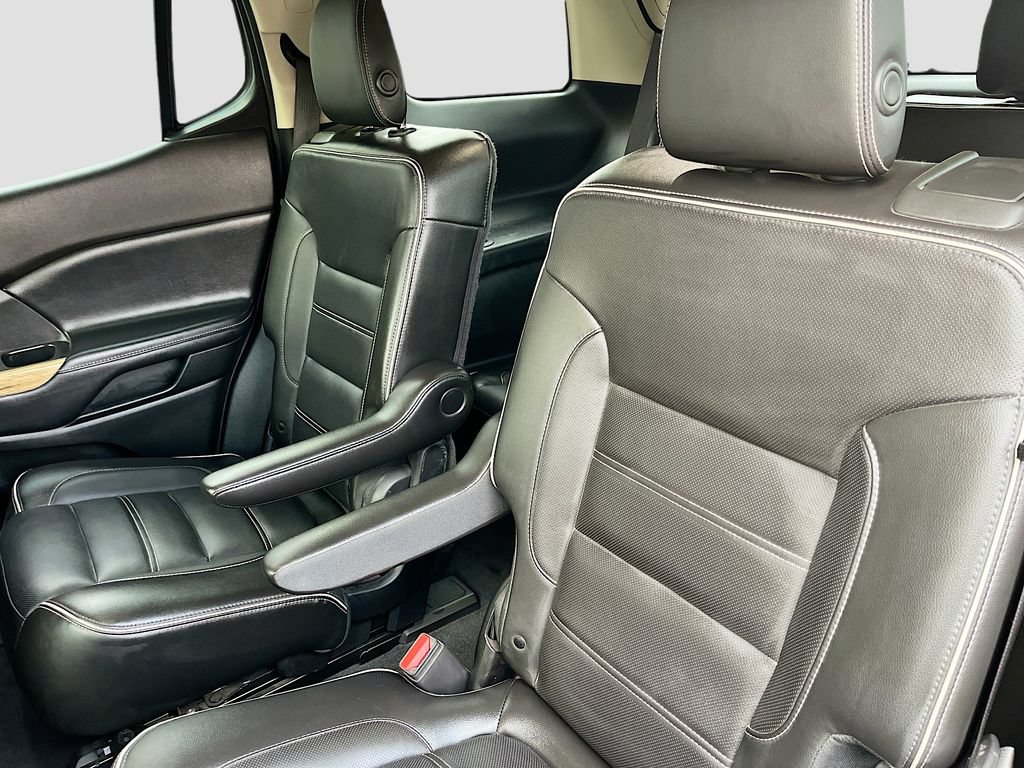 Used 2019 GMC Acadia Denali w/ Technology Package AWD/4WD image 26