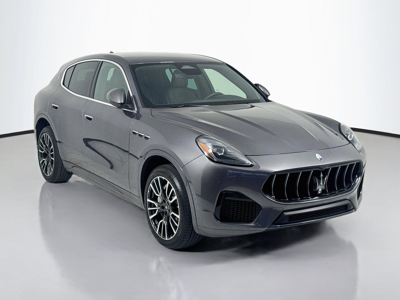New 2025 Maserati Grecale GT