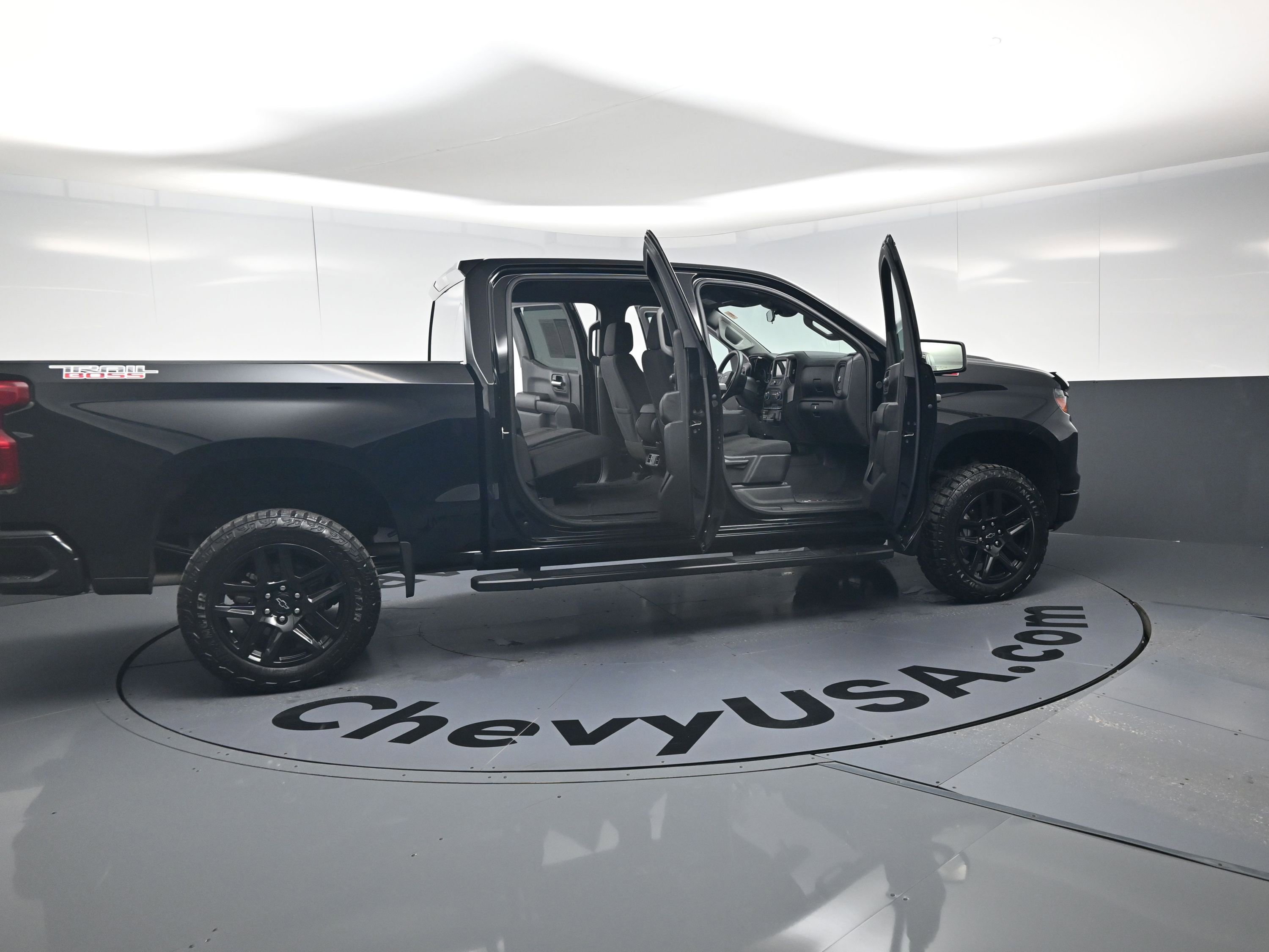 Used 2026 Chevrolet Silverado 1500 Custom Trail Boss AWD/4WD image 23