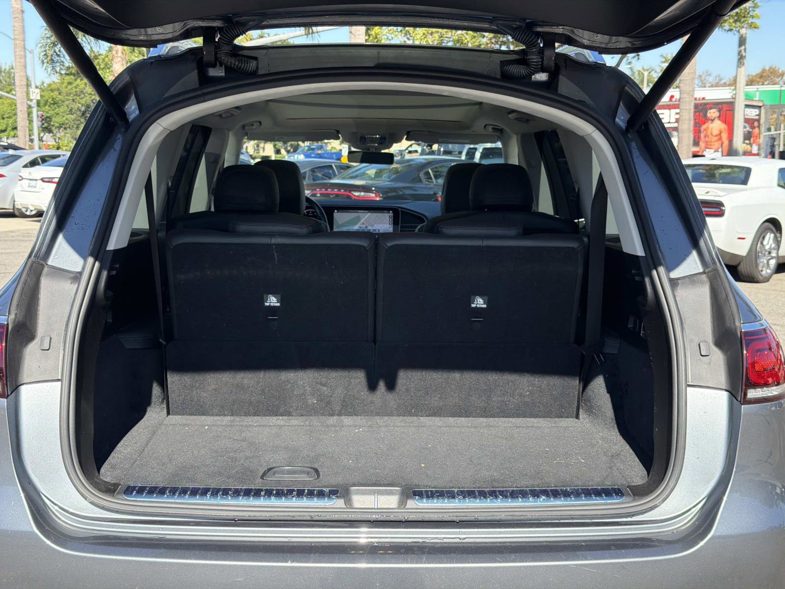 Used 2020 Mercedes-Benz GLS 450 4MATIC image 24