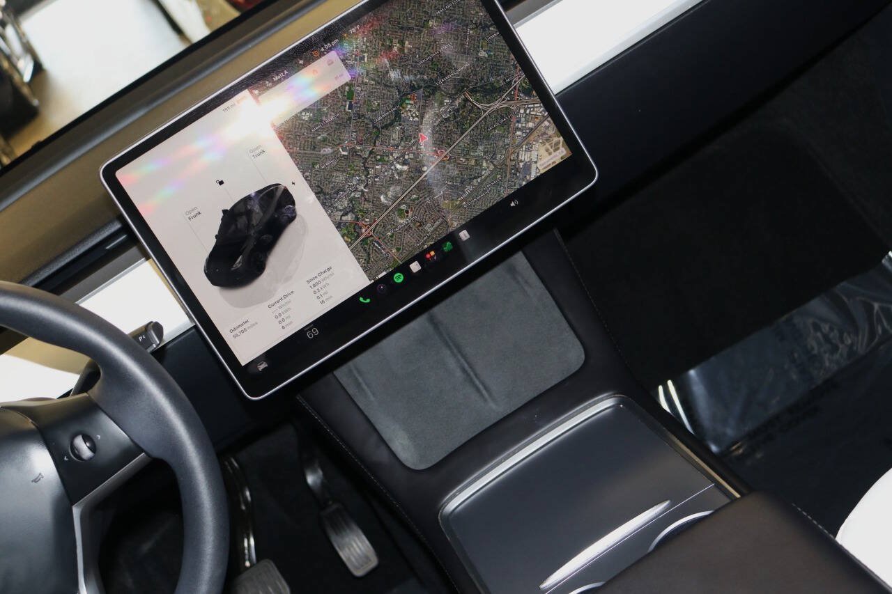 Used 2023 Tesla Model Y Long Range AWD/4WD image 24