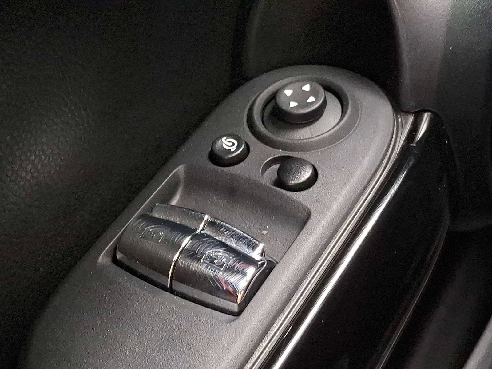 Certified 2024 MINI Cooper SE image 24