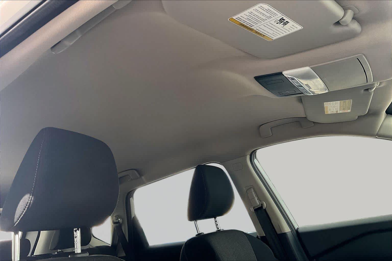 Used 2025 Nissan Rogue SV FWD image 27