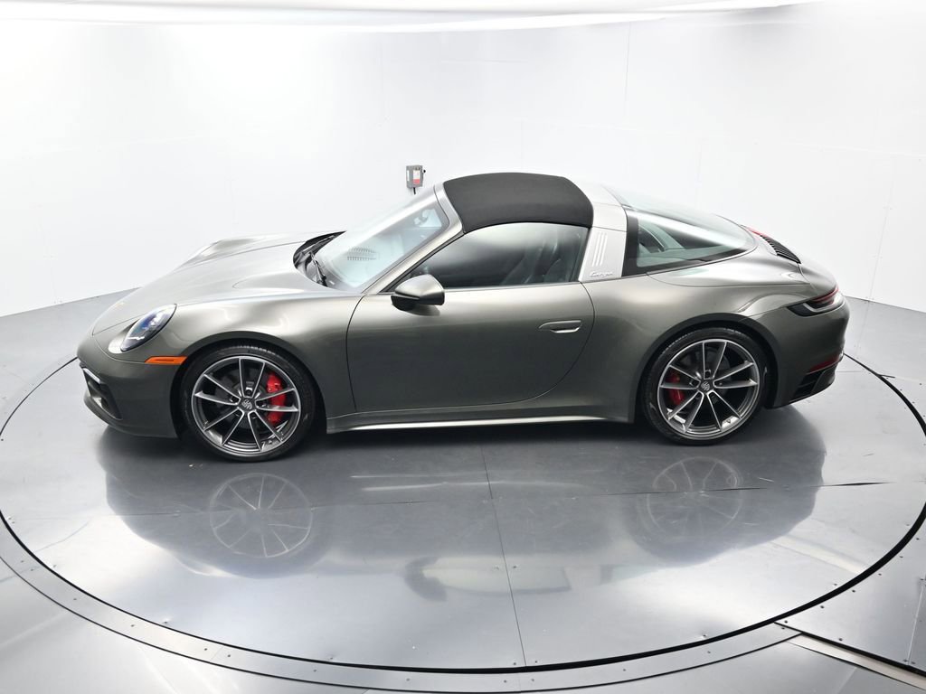 Certified 2021 Porsche 911 Targa 4S w/ Sportdesign Package image 34
