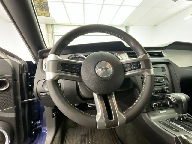 Used 2012 Ford Mustang Premium RWD image 6