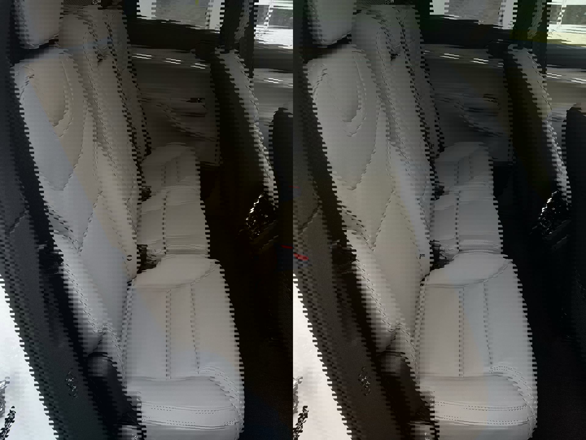 New 2025 Volvo EX90 Plus image 28